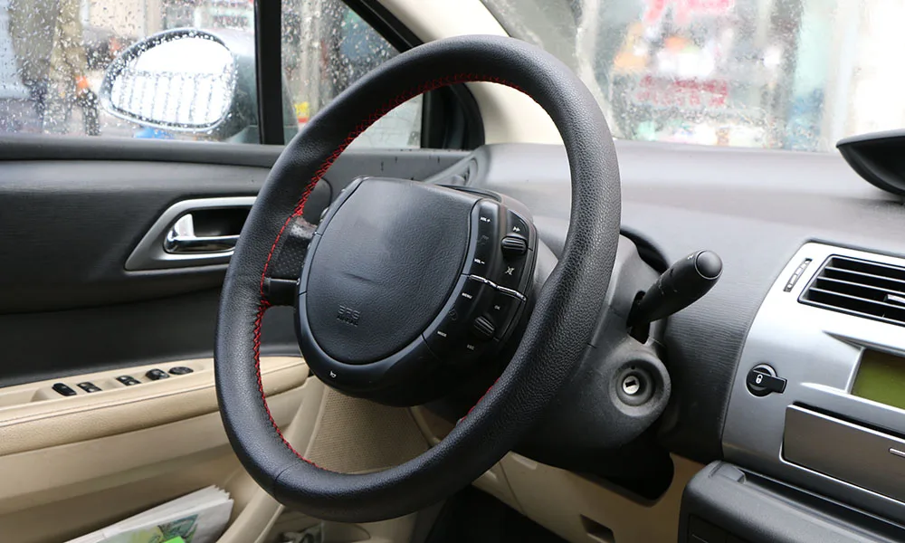 Car steering wheel cover Diameter 36cm 38cm 40cm /Wholesale Supply Do Not Fade handlebar braid Leather Steering-Wheel