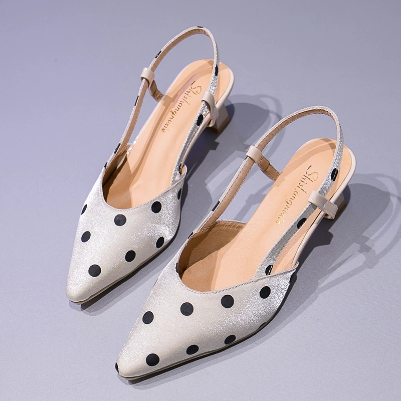 

Close Toes Sandals Women Fashion Slip On Mules Summer Women Shoes 2019 Soft Low Heels Sandals Classics Polka Dot Sandals Black