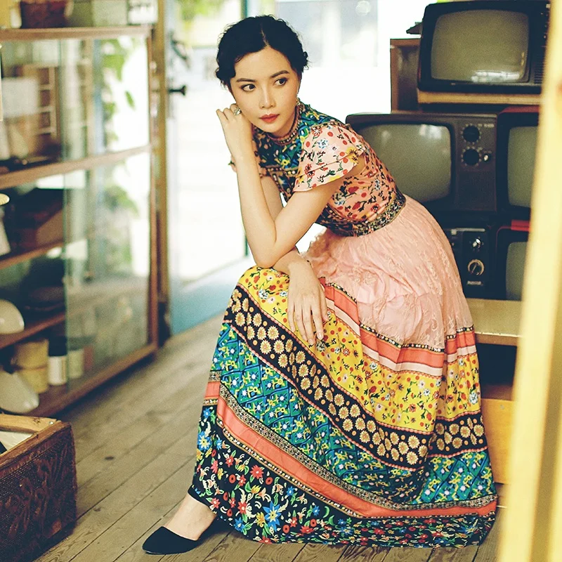 High Quality Luxury Runway Designer 2019 Summer New Arrival Women Boho Maxi Dress Lace Patchwork Printed Pleated Long Dresses
High Quality Luxury Runway Designer 2019 Summer New Arrival Women Boho Maxi Dress Lace Patchwork Printed Pleated Long Dresses