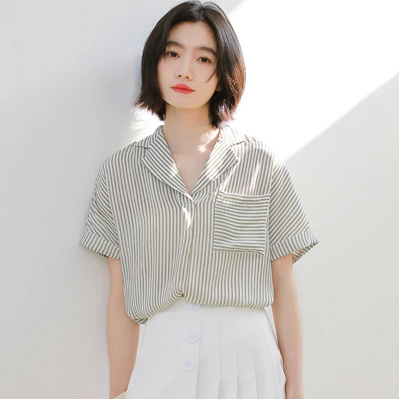 2019 New Korean Striped Turn-down Collar Short Sleeve Blouse Women Summer Small Fresh Shirt Woman Casual Tops
2019 New Korean Striped Turn-down Collar Short Sleeve Blouse Women Summer Small Fresh Shirt Woman Casual Tops