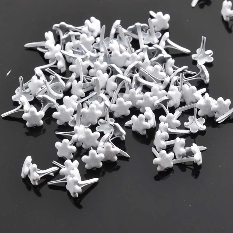 100PCs White Flower Brads Scrapbooking Embellishment Fastener Brads Metal Crafts For shoes Decoration CP0644
100PCs White Flower Brads Scrapbooking Embellishment Fastener Brads Metal Crafts For shoes Decoration CP0644