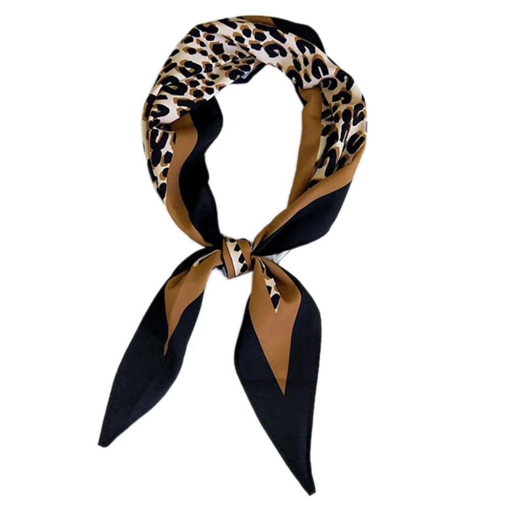 Women Leopard Scarf Printed Diamond Bandana Polyester Silk Kerchief Elegant Neck Scarf
Women Leopard Scarf Printed Diamond Bandana Polyester Silk Kerchief Elegant Neck Scarf