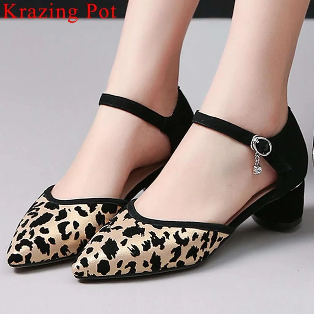 Krazing Pot plus size kid suede med heels buckle strap leopard mixed colors simple style Summer Spring hollow women pumps L5f2
Krazing Pot plus size kid suede med heels buckle strap leopard mixed colors simple style Summer Spring hollow women pumps L5f2