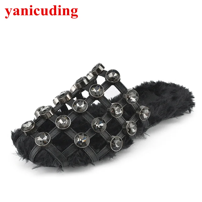 Flip Flop Grid Women Slipper Fur Rivets Embellished Women Summer Outdoor Shoes Flats Brand Designer Star Runway Zapatos Mujer
Flip Flop Grid Women Slipper Fur Rivets Embellished Women Summer Outdoor Shoes Flats Brand Designer Star Runway Zapatos Mujer