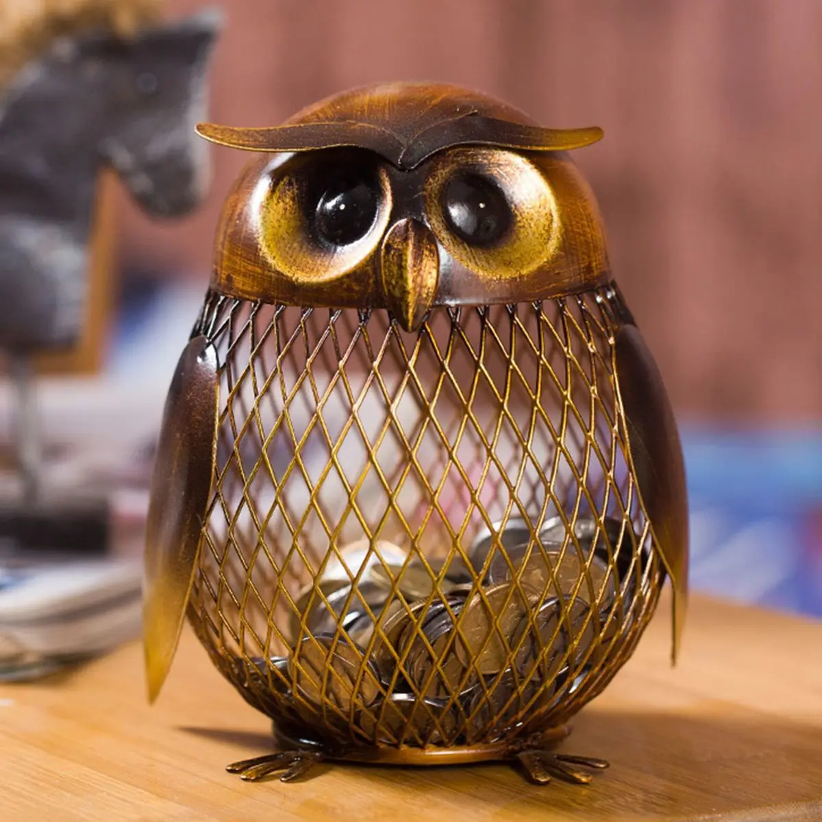 Owl Shaped Metal Coin Box Handmade Iron Coin Box Mesh Modern Design Cute Piggy Bank Useful Interior Decoration Home Decor
Owl Shaped Metal Coin Box Handmade Iron Coin Box Mesh Modern Design Cute Piggy Bank Useful Interior Decoration Home Decor