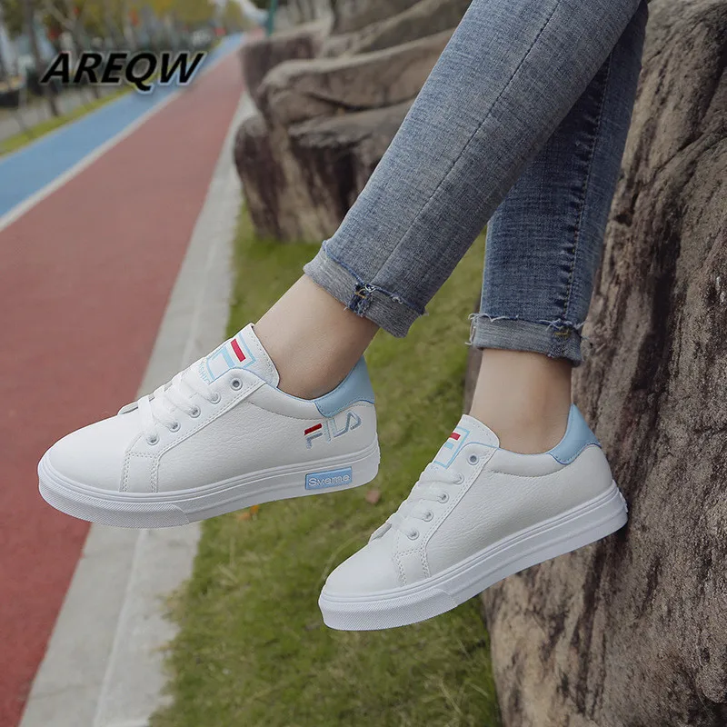 2019 Spring and Autumn New Korean Casual Women's Shoes Campus Wind Flat Shoes Women's Lace Fashion Wild
2019 Spring and Autumn New Korean Casual Women's Shoes Campus Wind Flat Shoes Women's Lace Fashion Wild