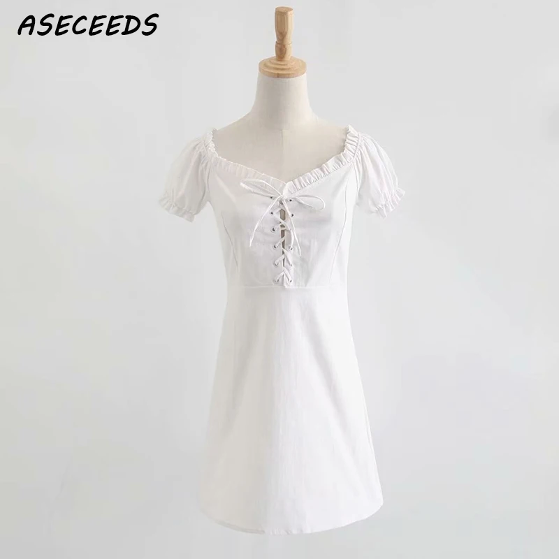 2019 Summer dress elegant lace up black white dress women vintage suqre collar beach party dress vestidos Korean sexy mini dress
2019 Summer dress elegant lace up black white dress women vintage suqre collar beach party dress vestidos Korean sexy mini dress