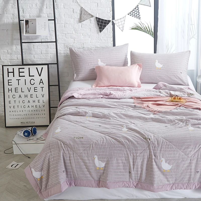 Cartoon Cute Ducks Quilting Summer Comforter Quilt Stitching Polyester Fabric Polyester Filler Twin Full Queen Air-Condition
Cartoon Cute Ducks Quilting Summer Comforter Quilt Stitching Polyester Fabric Polyester Filler Twin Full Queen Air-Condition