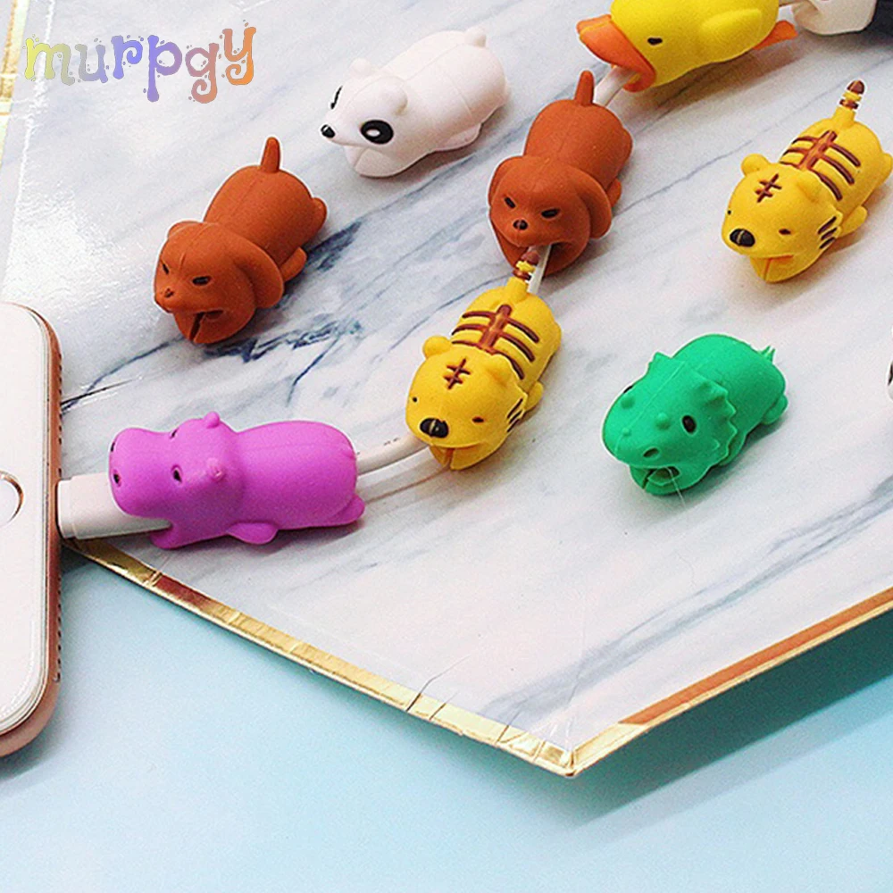 1Pcs Fun Cable Bites Protector For phone Cable Winder Phone holder Charms Accessory Chompers Doll Cartoon Animals Model Toys
1Pcs Fun Cable Bites Protector For phone Cable Winder Phone holder Charms Accessory Chompers Doll Cartoon Animals Model Toys