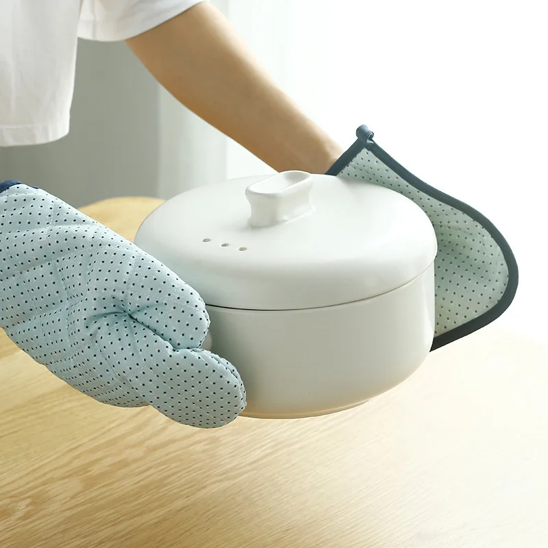 Oxford Oven Mitts Heat Resistant Silicone Gloves Printing Thicken Bbq Glove Microwave Kitchen Glove Cooking Kitchen Accessories
Oxford Oven Mitts Heat Resistant Silicone Gloves Printing Thicken Bbq Glove Microwave Kitchen Glove Cooking Kitchen Accessories