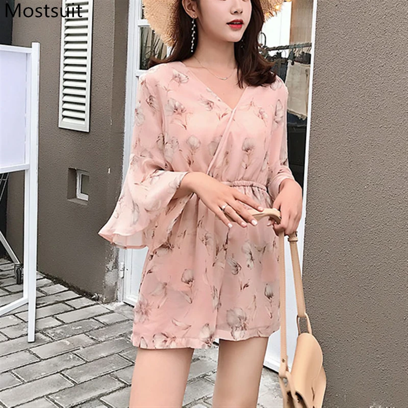 Printed Long Flare Sleeve Playsuit Women Summer 2019 Pink Elegant Tunic V-neck High Waist Wid Leg Jumsuit Shorts Clothes
Printed Long Flare Sleeve Playsuit Women Summer 2019 Pink Elegant Tunic V-neck High Waist Wid Leg Jumsuit Shorts Clothes