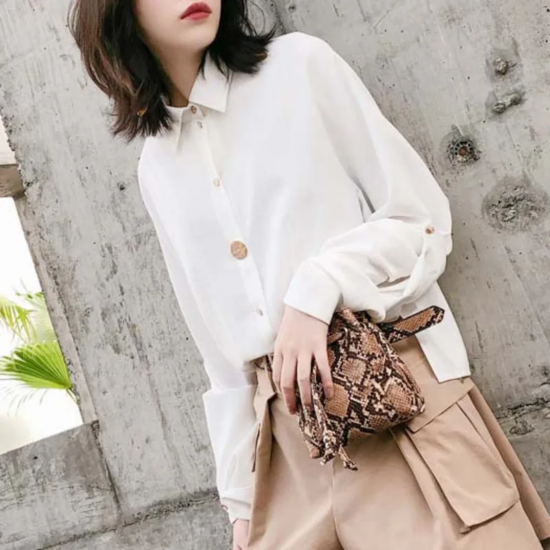LANMREM 2019 Autumn New Casual Fashion Sweet Women Loose Plus Lapel Trumpet Sleeves Chiffon Solid Color Shirt TC512
LANMREM 2019 Autumn New Casual Fashion Sweet Women Loose Plus Lapel Trumpet Sleeves Chiffon Solid Color Shirt TC512