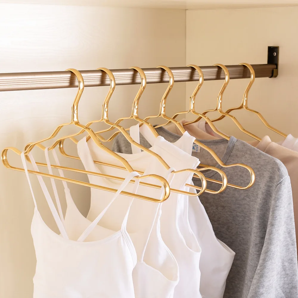 Aluminum Alloy Seamless Hangers Drying Racks Portable Anti-slip Clothing Hanger Anti-rust Clothes Rack 5 Pcs/set
Aluminum Alloy Seamless Hangers Drying Racks Portable Anti-slip Clothing Hanger Anti-rust Clothes Rack 5 Pcs/set