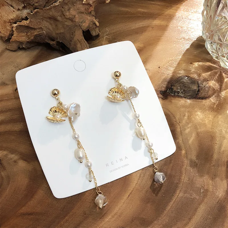 Korean Earrings Shell Baroque Freshwater Pearl Earrings Crystal Pendant Fashion Female Ear Rings 2019 Hypoallergenic Jewelry
Korean Earrings Shell Baroque Freshwater Pearl Earrings Crystal Pendant Fashion Female Ear Rings 2019 Hypoallergenic Jewelry
