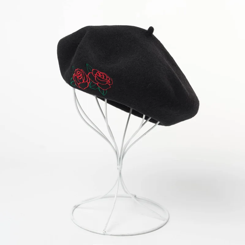 Autumn winter new ladies flower embroidery wool beret painter hat ladies fashion warm berets hat Female Bonnet Hats Solid Color
Autumn winter new ladies flower embroidery wool beret painter hat ladies fashion warm berets hat Female Bonnet Hats Solid Color