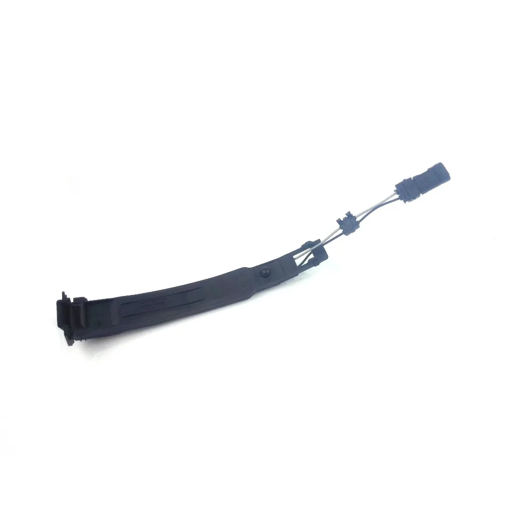 Door Handle Sensor Switch for Audi A1 A4 Avant A6 A8 A5 Q3 Q5 Q7 RS4 RS5 4G8927753B
Door Handle Sensor Switch for Audi A1 A4 Avant A6 A8 A5 Q3 Q5 Q7 RS4 RS5 4G8927753B