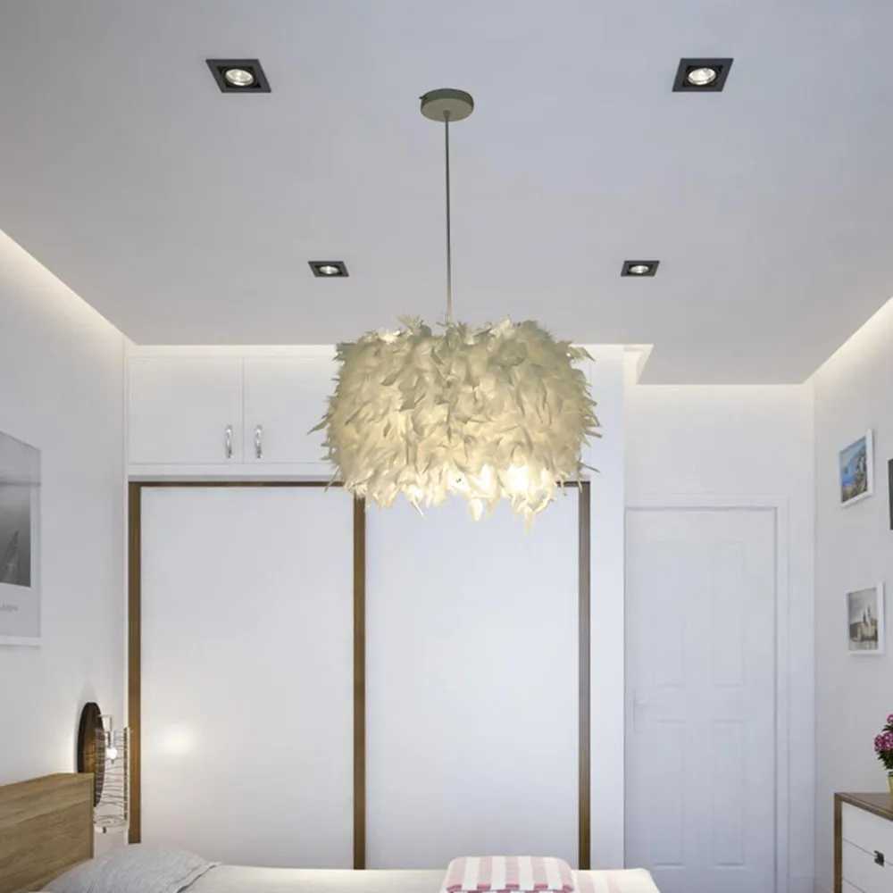 Pendant Feather Lamp Romantic Dreamlike Feather Droplight Bedroom Living Room Parlor Hanging Lamp E26/e27 Max 15w
Pendant Feather Lamp Romantic Dreamlike Feather Droplight Bedroom Living Room Parlor Hanging Lamp E26/e27 Max 15w