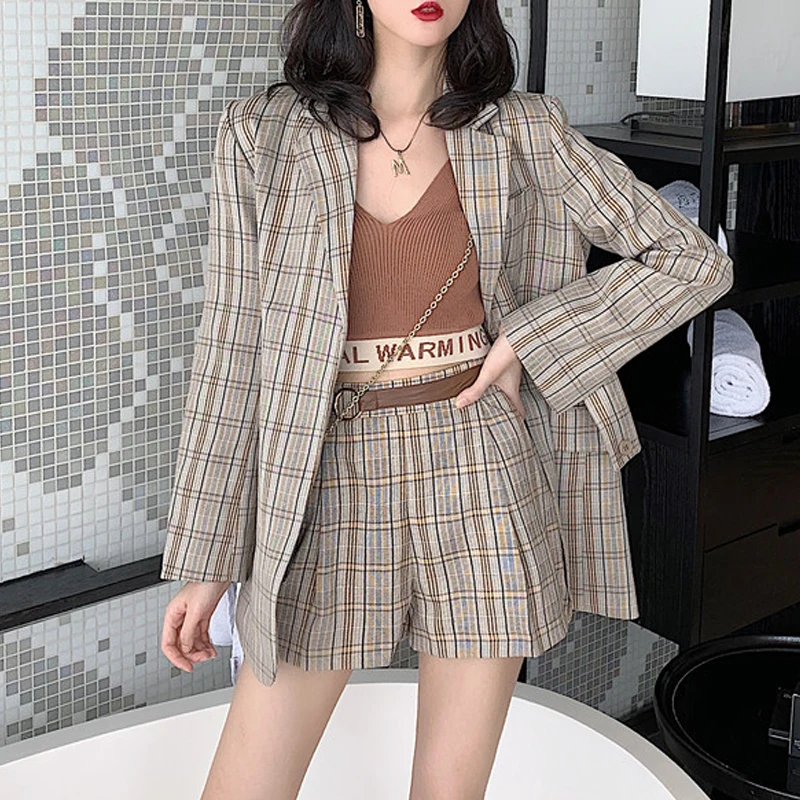 Elegant Two-pieces Women Short Suit Casual Plaid Female Blazer Suits Chic 2019 Office Ladies Blazer Jacket and Shorts Pant Sets
Elegant Two-pieces Women Short Suit Casual Plaid Female Blazer Suits Chic 2019 Office Ladies Blazer Jacket and Shorts Pant Sets