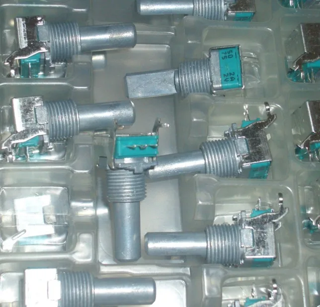 Free Ship 10pcs/lot Long axis/short axis for ALPS RK09 A5K B10K B20K B50K B100K Potentiometer
Free Ship 10pcs/lot Long axis/short axis for ALPS RK09 A5K B10K B20K B50K B100K Potentiometer