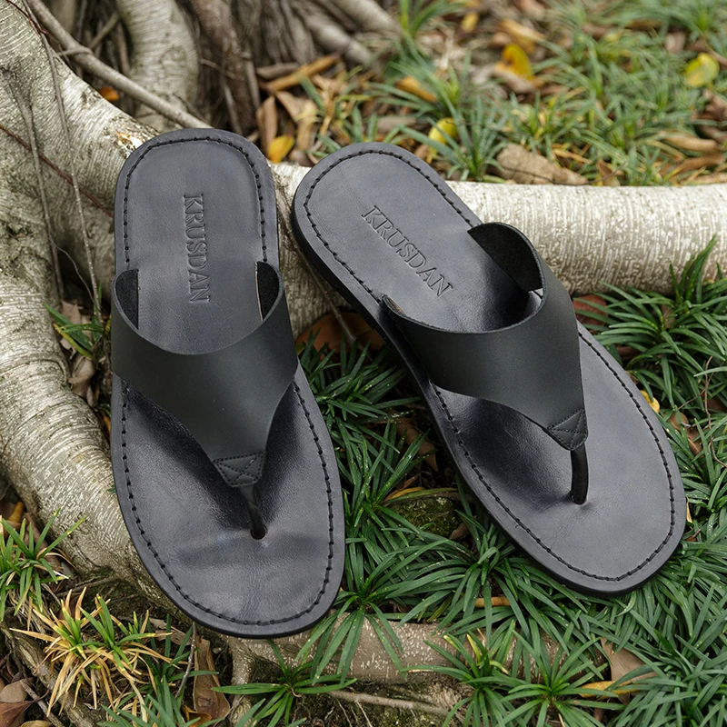 2020 Brand Summer Men slippers Male genuine leather Flip Flops for man vintage Casual Beach Sandals non-slip Zapatos Shoes
2020 Brand Summer Men slippers Male genuine leather Flip Flops for man vintage Casual Beach Sandals non-slip Zapatos Shoes
