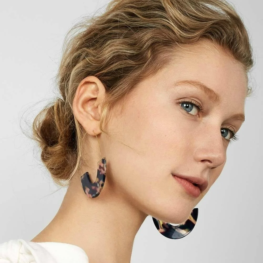 Fashion Leopard Print Multi-Color Acrylic Acetic Acid Drop Earrings for Women Girl Personality Simple Geometric Pendant Earrings
Fashion Leopard Print Multi-Color Acrylic Acetic Acid Drop Earrings for Women Girl Personality Simple Geometric Pendant Earrings