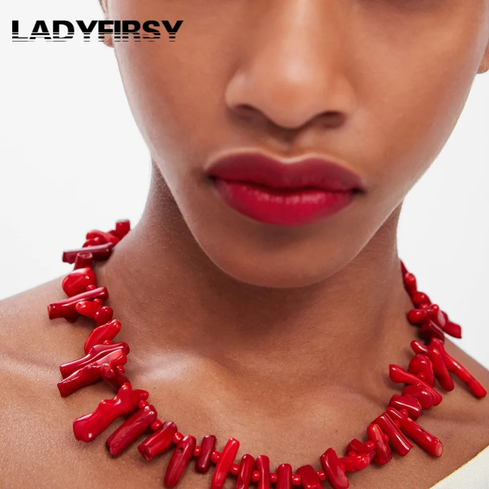 Ladyfirsy 2019 New ZA Natural Stone Simulated Pearl Collar Necklace for Women Jewelry Summer Ethnic Choker Shell Necklace Bijoux
Ladyfirsy 2019 New ZA Natural Stone Simulated Pearl Collar Necklace for Women Jewelry Summer Ethnic Choker Shell Necklace Bijoux