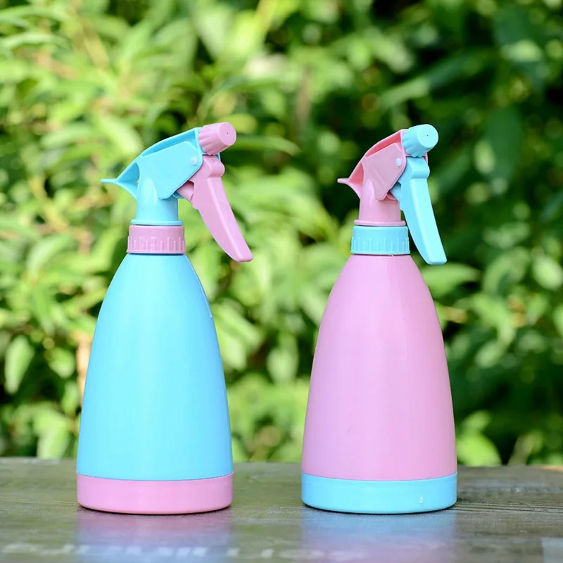 Pet Disinfection Multifunctional Water Spray Watering Can Hand Pressure Spray Bottole for Garden Planting
Pet Disinfection Multifunctional Water Spray Watering Can Hand Pressure Spray Bottole for Garden Planting