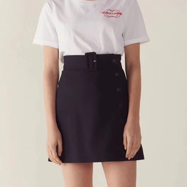 2019 spring and summer new fashion single-breasted high waist mini A-line skirts with belt
2019 spring and summer new fashion single-breasted high waist mini A-line skirts with belt