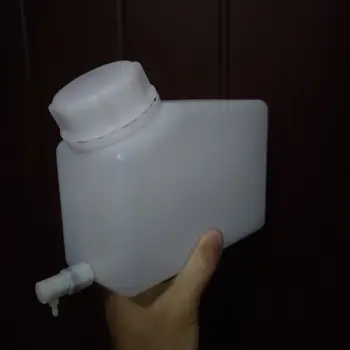 Inkjet Printer large format printer solvent inks 1.5L Ink sub tank 1.8L bulk Ciss Ink system 1.5L inks bottle factory
Inkjet Printer large format printer solvent inks 1.5L Ink sub tank 1.8L bulk Ciss Ink system 1.5L inks bottle factory