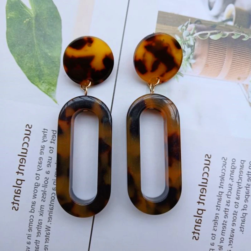 Acetate Resin Exaggerated Geometric Earrings Europe and America Retro Fashion High Temperament Acrylic Earrings Wholesale S029
Acetate Resin Exaggerated Geometric Earrings Europe and America Retro Fashion High Temperament Acrylic Earrings Wholesale S029