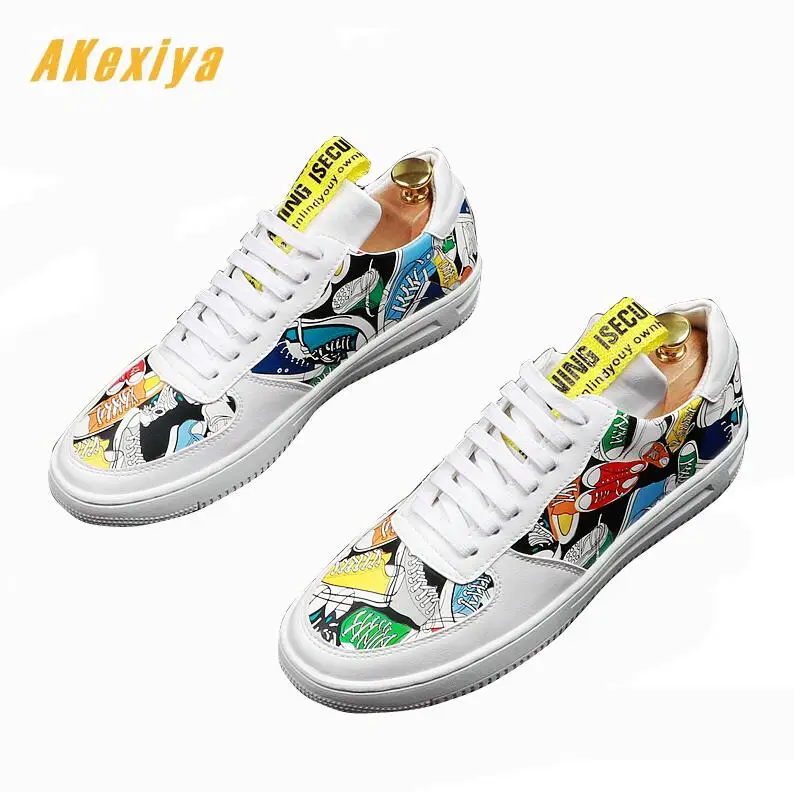 NEW Men Fashion printing lace-up loafers for man Casual Flats Shoes 2019 Male Prom students white board shoes zapatos hombre
NEW Men Fashion printing lace-up loafers for man Casual Flats Shoes 2019 Male Prom students white board shoes zapatos hombre