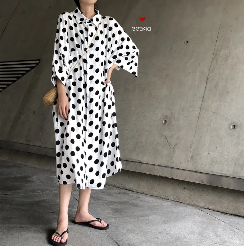 2019 Spring and Summer Elegant Womne Dress Casual A-Line Dot Short Button Knee-Length Loose Women Dress
2019 Spring and Summer Elegant Womne Dress Casual A-Line Dot Short Button Knee-Length Loose Women Dress