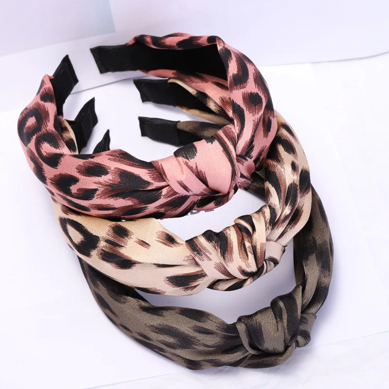 Vintage Bohemian Color Leopard Satin Knotted Hairband Pattern Knot Headband customized Hair Accessories
Vintage Bohemian Color Leopard Satin Knotted Hairband Pattern Knot Headband customized Hair Accessories