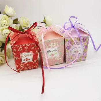 200 x European Style Floral Wedding Favors Candy Boxes Bomboniera Party Gift Box Bridal Shower Present Giveaways Box + Ribbons
200 x European Style Floral Wedding Favors Candy Boxes Bomboniera Party Gift Box Bridal Shower Present Giveaways Box + Ribbons