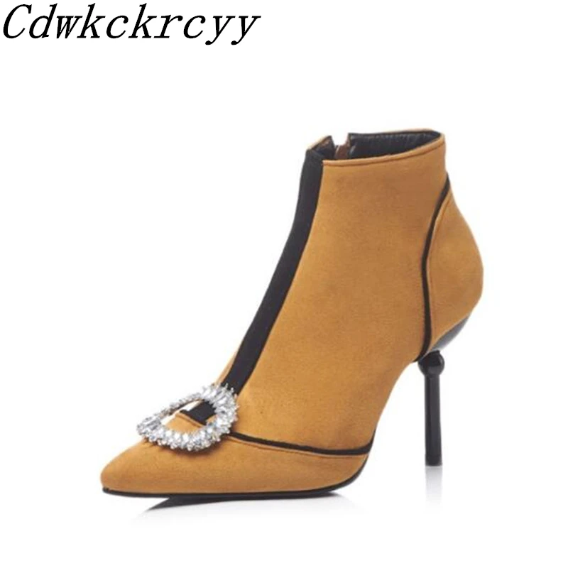 Autumn winter New style fashion British style Blue Patchwork Rhinestone Cusp Short boots Frosted Cashmere Keep warm Women Boots
Autumn winter New style fashion British style Blue Patchwork Rhinestone Cusp Short boots Frosted Cashmere Keep warm Women Boots