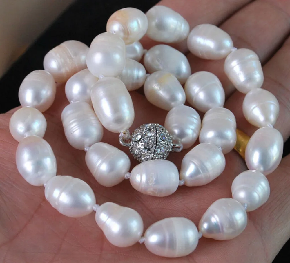 Natural 10-11MM Genuine white Freshwater cultured Baroque pearl necklace 18" AA
Natural 10-11MM Genuine white Freshwater cultured Baroque pearl necklace 18" AA