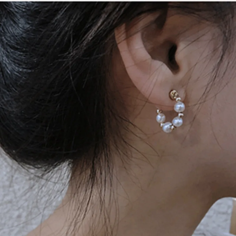 Korean Style Pearl Round Stud Earrings Women Accessories Simple Minimalist Ball Small Circle Studs Earrings Fashion Jewelry
Korean Style Pearl Round Stud Earrings Women Accessories Simple Minimalist Ball Small Circle Studs Earrings Fashion Jewelry