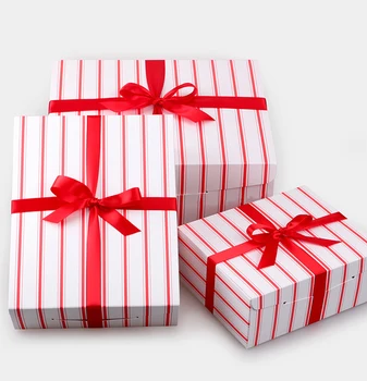 M size 23*18*6.5CM Red white Modern stripe gift box food/Biscuits/cakes/ Macarons/ snacks packing box 50pcs/lot
M size 23*18*6.5CM Red white Modern stripe gift box food/Biscuits/cakes/ Macarons/ snacks packing box 50pcs/lot
