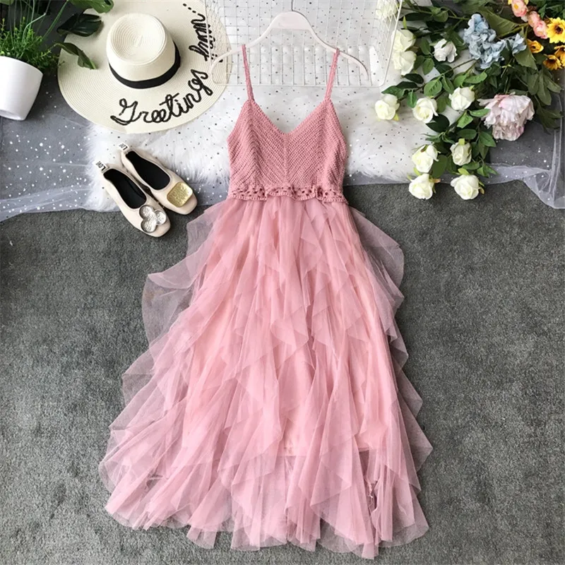 Fashion Sexy Strap Sleeveless Tube Top Solid Dress Women 2019 Summer Boho Knit Stitching Long Mesh Dress Fluffy Cake Dresses
Fashion Sexy Strap Sleeveless Tube Top Solid Dress Women 2019 Summer Boho Knit Stitching Long Mesh Dress Fluffy Cake Dresses