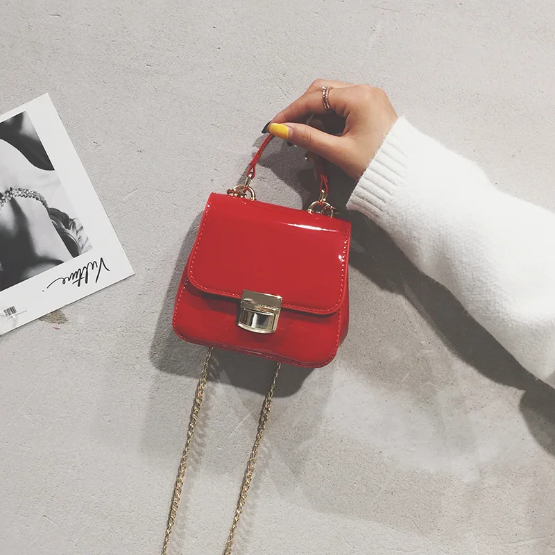 Fashion Women Patent Leather Flap Bags Handbags 2019 New Hot Female Hasp Chains Messenger Bags Shoulder Bags
Fashion Women Patent Leather Flap Bags Handbags 2019 New Hot Female Hasp Chains Messenger Bags Shoulder Bags