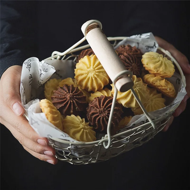 Creative iron Nordic style Retro Storage basket Bread basket Home desktop storage organization decoration christmas basket
Creative iron Nordic style Retro Storage basket Bread basket Home desktop storage organization decoration christmas basket