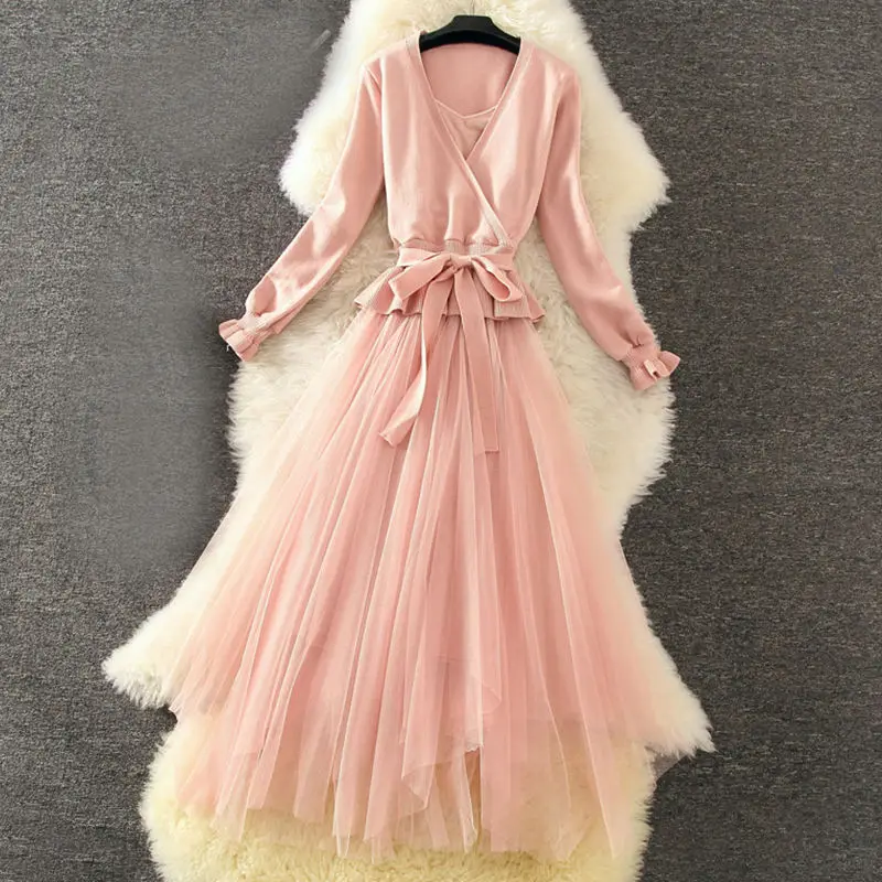 Autumn Graceful Sweater Dress 2pcs Sets V Collar Long Sleeve Sashes Jumper Outfit + Sling Dress Women 2pcs Sweet Suit
Autumn Graceful Sweater Dress 2pcs Sets V Collar Long Sleeve Sashes Jumper Outfit + Sling Dress Women 2pcs Sweet Suit
