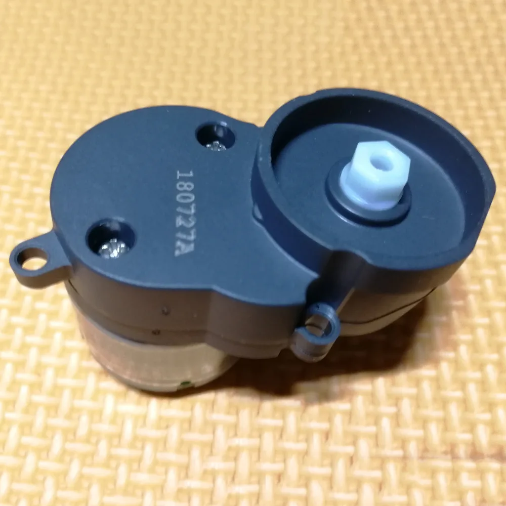 Side Brush Gear for Xiaomi Mi 2nd Generation Vacuum Cleaner Parts Side Brush Motor for Roborock S50 S51 S55 Sweeping robot
Side Brush Gear for Xiaomi Mi 2nd Generation Vacuum Cleaner Parts Side Brush Motor for Roborock S50 S51 S55 Sweeping robot
