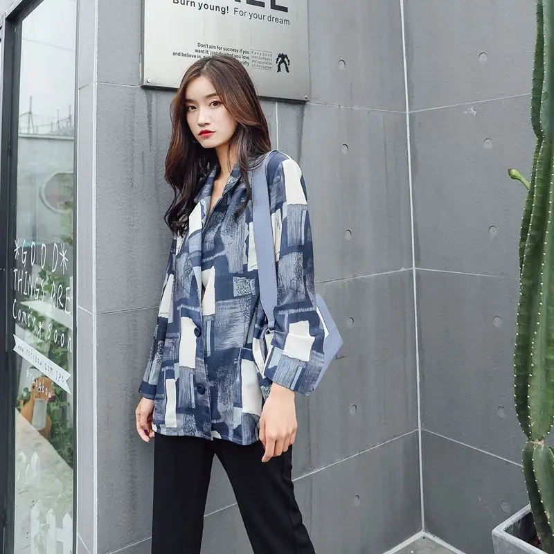 SuperAen Europe Printed Fashion Jacket Female Loose Wild Casual Women Jacket Long Sleeve New Autumn 2018 Women Clothing
SuperAen Europe Printed Fashion Jacket Female Loose Wild Casual Women Jacket Long Sleeve New Autumn 2018 Women Clothing