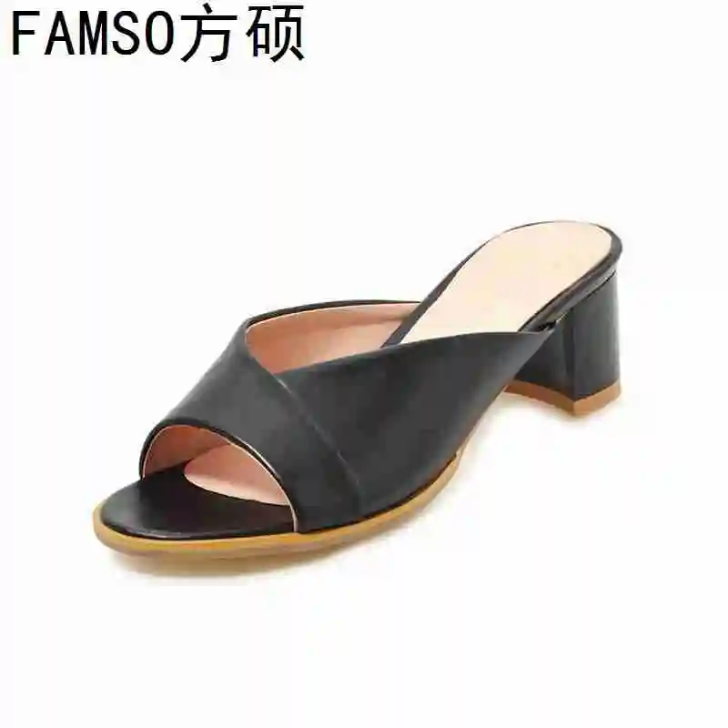 FAMSO 2019 New Women Sandals Black red Peep toe thick Heels Big Size 34-43 Party Slides Summer Brand Sandals For Women's
FAMSO 2019 New Women Sandals Black red Peep toe thick Heels Big Size 34-43 Party Slides Summer Brand Sandals For Women's