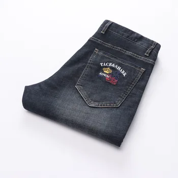 Men's classic jeans homme European style embroidery fashion brand Tace & Shark jeans men plus size 42 blue black color
Men's classic jeans homme European style embroidery fashion brand Tace & Shark jeans men plus size 42 blue black color