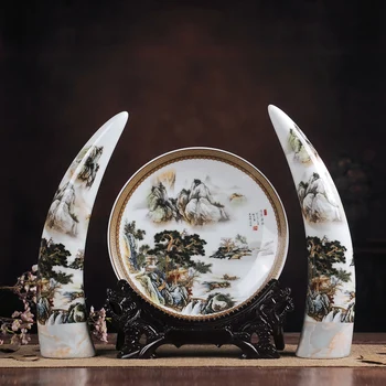 Jingdezhen ceramic vase ornaments Ivory three piece of modern Chinese Home Furnishing living room display technology
Jingdezhen ceramic vase ornaments Ivory three piece of modern Chinese Home Furnishing living room display technology