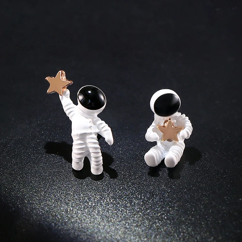 Cute Cartoon Japan Funny Design Asymmetrical Star Astronaut Small Stud Earring Fashion Jewelry For Women Girl Gift Free Shipping
Cute Cartoon Japan Funny Design Asymmetrical Star Astronaut Small Stud Earring Fashion Jewelry For Women Girl Gift Free Shipping