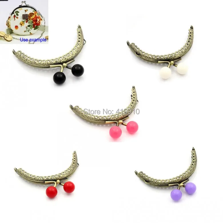 Free Shipping-5PC Metal Frame Kiss Clasp Arch For Purse Bag Lock Handle DIY Handmade Antique Bronze Ball Mixed 8.8x7.5cm J2621
Free Shipping-5PC Metal Frame Kiss Clasp Arch For Purse Bag Lock Handle DIY Handmade Antique Bronze Ball Mixed 8.8x7.5cm J2621