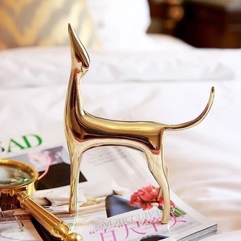 Modern Creative Copper dog figurines home decor crafts room decoration objects office dog ornament study copper animal statue
Modern Creative Copper dog figurines home decor crafts room decoration objects office dog ornament study copper animal statue